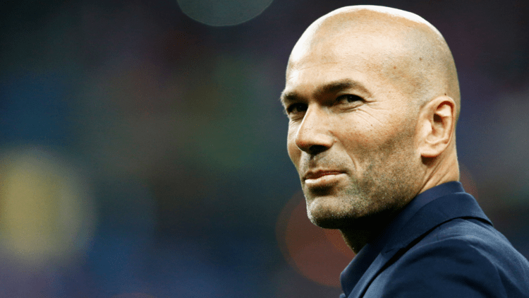 Bayern Munich đang cân nhắc một cách kỹ lưỡng việc mời gọi Zidane