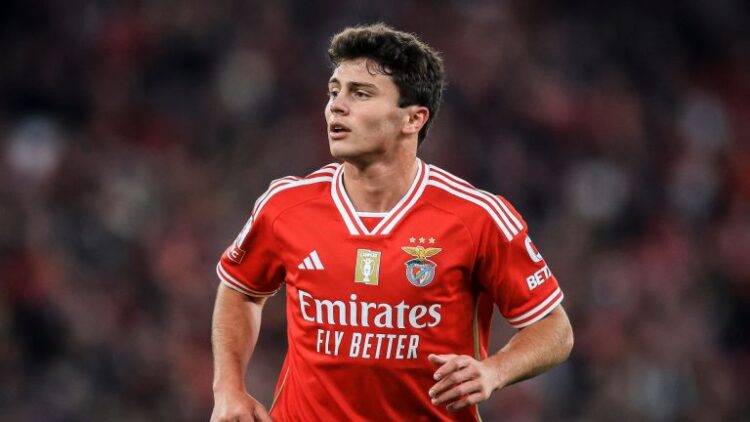 MU đang có ý định chiêu mộ tiền vệ Joao Neves của Benfica