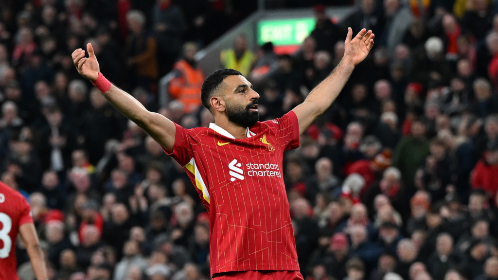 Tin tức: Salah tỏa sáng giúp Liverpool củng cố ngôi đầu Ngoại hạng Anh