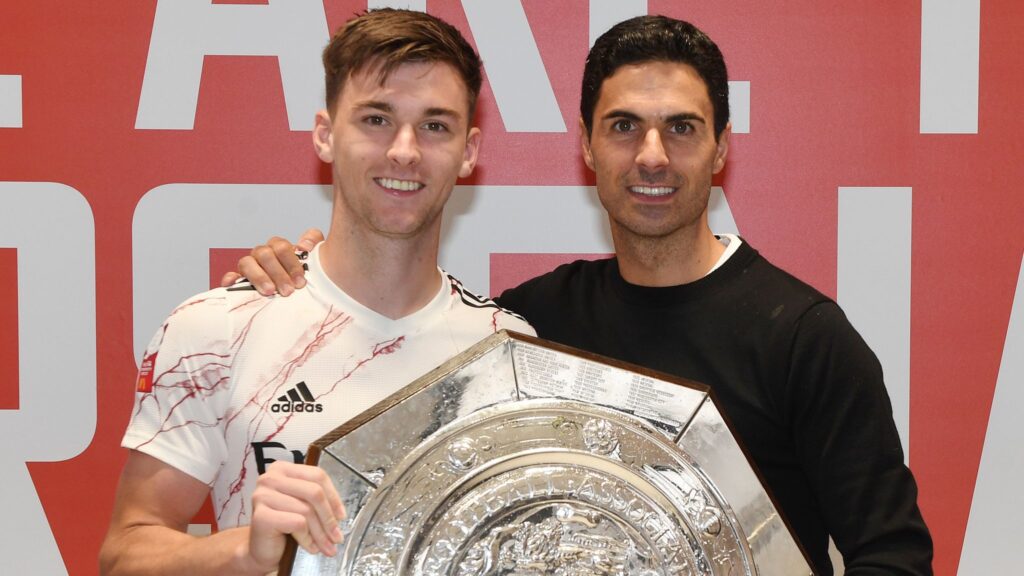 Arteta đưa ra quyết định quan trọng về Tierney